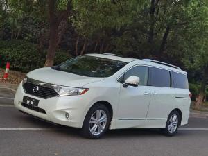 Nissan Quest 2016 Бензин