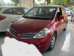 Nissan  Tiida 2009 Бензин