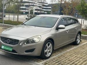 Volvo V60 2013 Бензин