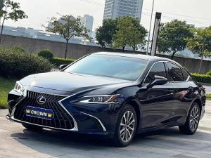 Lexus ES 2023 Бензин
