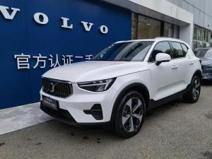 Volvo XC40 2022 Гибрид