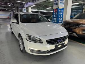 Volvo V60 2014 Бензин