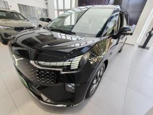 Volvo EM90 2024 Электрический