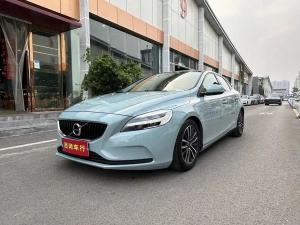 Volvo V40 2019 Бензин