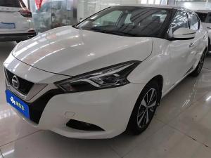 Nissan Bluebird 2023 Бензин