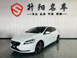 Volvo V40 2018 Бензин