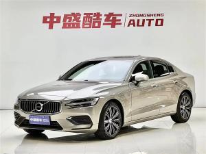 Volvo S60 2021 Бензин