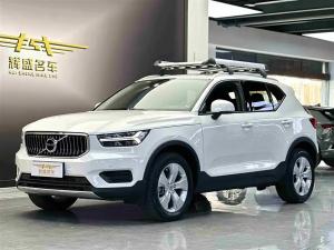 Volvo XC40 2021 Бензин