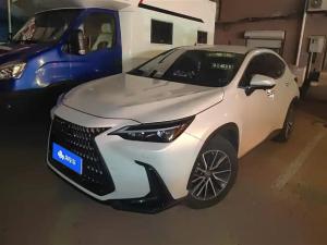 Lexus NX 2022 Бензин