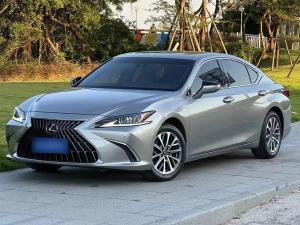 Lexus ES 2020 Бензин
