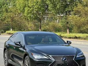 Lexus LS 2021 Гибрид