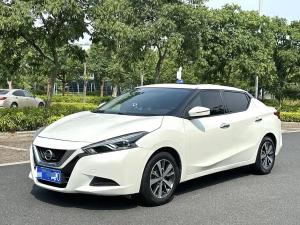 Nissan Bluebird 2018 Бензин