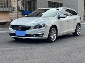 Volvo V60 2018 Бензин