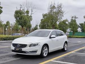 Volvo V60 2013 Бензин