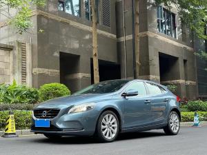 Volvo V40 2014 Бензин