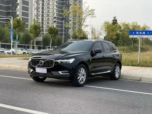 Volvo XC60 2021 Бензин