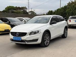 Volvo V60 2016 Бензин