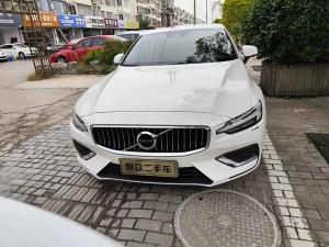 Volvo S60 2021 Гибрид