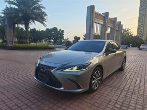 Lexus ES 2021 Бензин