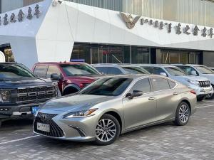 Lexus ES 2024 Бензин