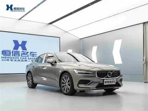 Volvo S60 2021 Бензин