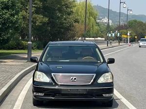 Lexus LS 2004 Бензин