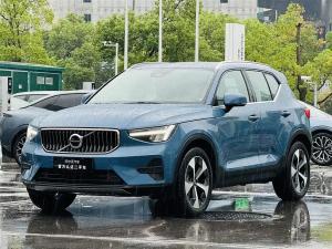 Volvo XC40 2022 Гибрид