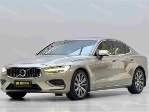 Volvo S60 2021 Гибрид