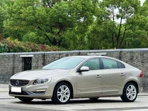 Volvo S60 2014 Бензин