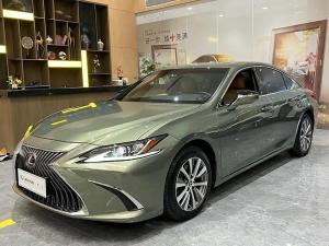 Lexus ES 2021 Бензин