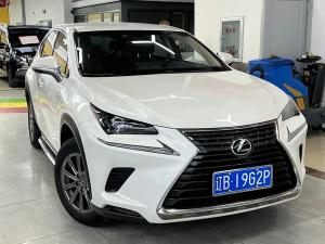Lexus NX 2018 Бензин