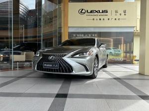 Lexus ES 2023 Бензин