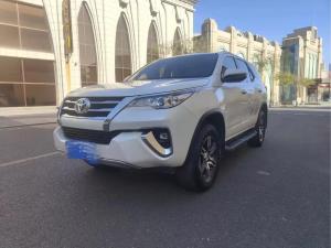 Toyota Fortuner 2018 Бензин