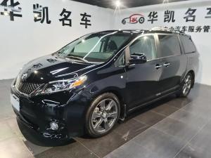 Toyota Sienna 2018 Бензин