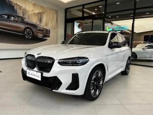 BMW iX3 2024 Электрический