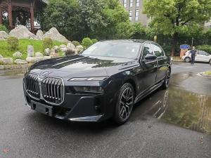 BMW i7 2024 Электрический
