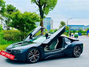 BMW i8 2018 Подключаемый гибрид