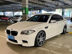 BMW M5 2016 Бензин