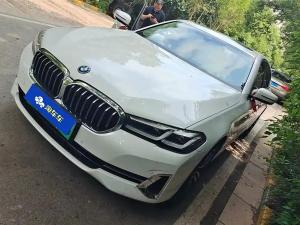 BMW 5 Series 2023 Подключаемый гибрид