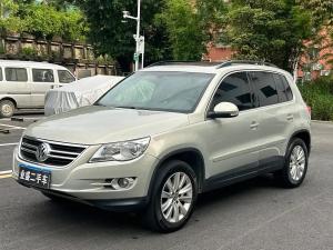 Volkswagen Tiguan 2011 Бензин