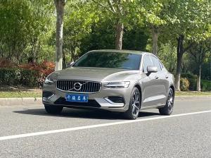 Volvo S60 2020 Бензин