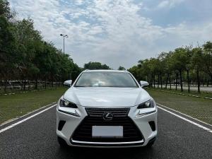 Lexus NX 2018 Бензин