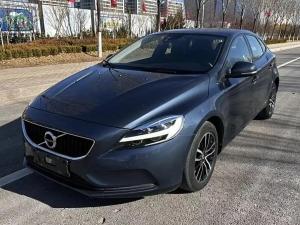 Volvo V40 2018 Бензин