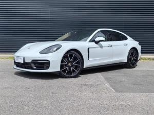 Porsche Panamera 2023 Petrol