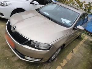 Skoda Rapid 2015 Petrol