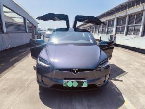 Tesla Model X 2018 Внедорожник