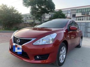 Nissan Tiida 2014 Седан
