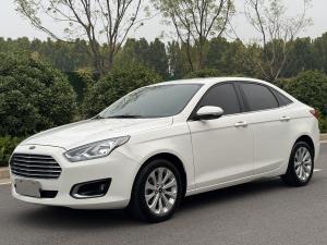 Ford Escort 2015 Седан