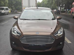 Ford Escort 2015 Седан