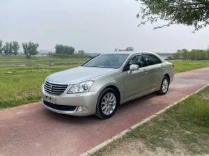 Toyota Crown 2012 Седан
